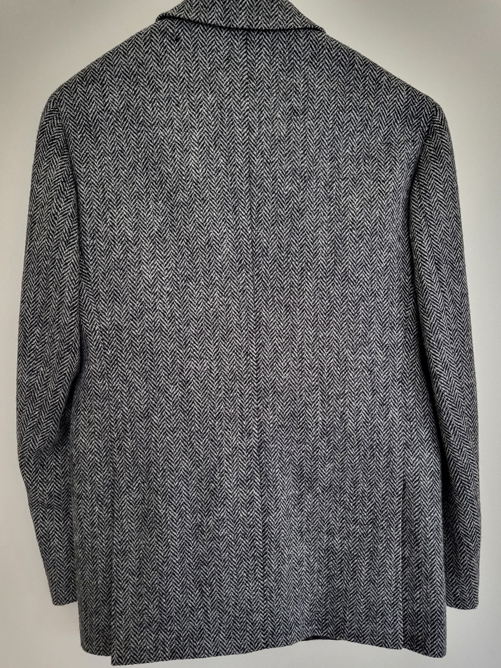 Men's Herringbone Harris Tweed Two-Button Blazer - 40 Regular - Picture 6 of 11